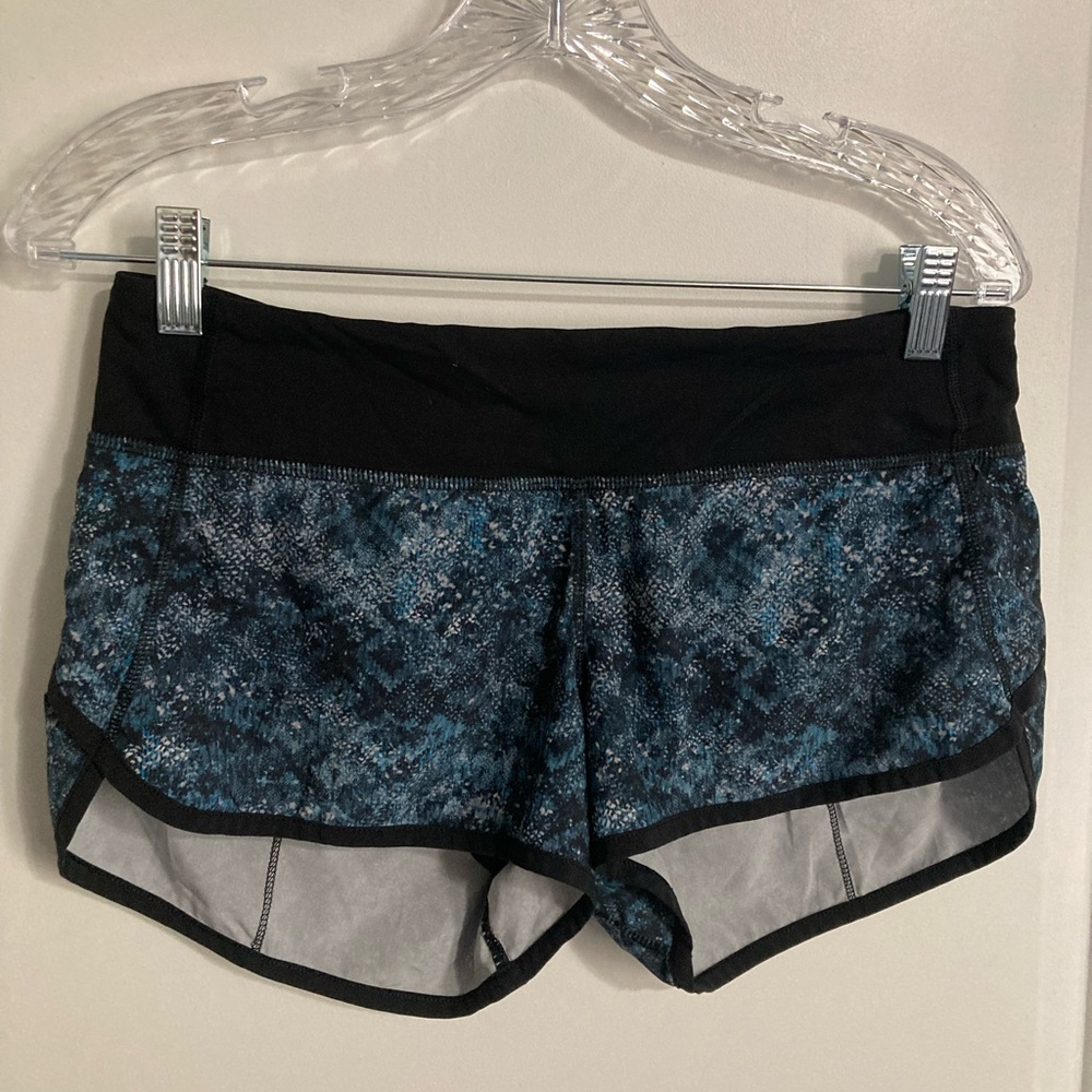 LULULEMON Low Rise Athletic Shorts, Blue/Black/White Speckled, Size 6